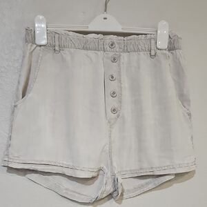 Anthropologie | Women's Santarem Taupe Gray High Waist Elastic Waist Shorts Sz L